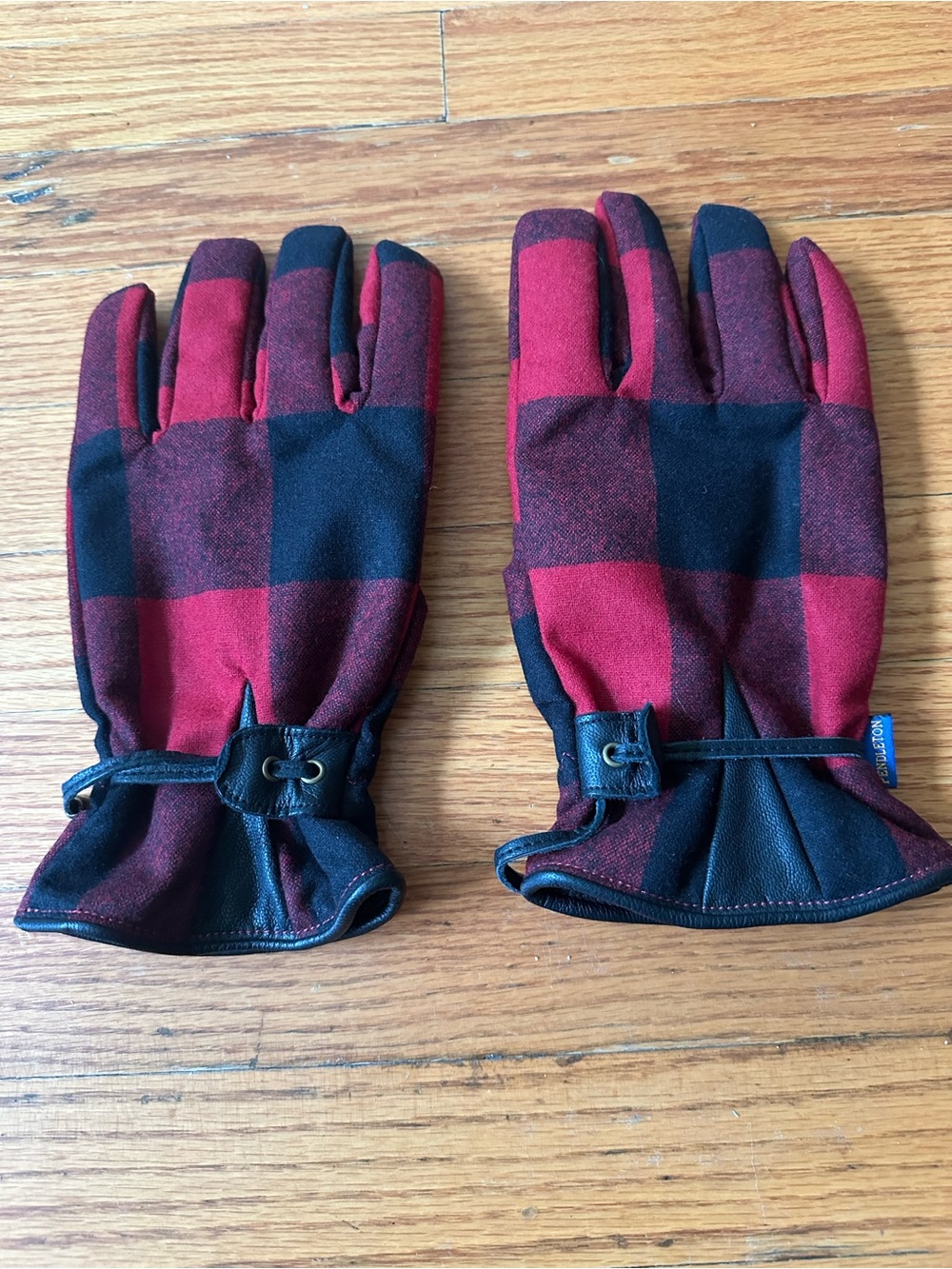 Pendleton Red Black Plaid Wool Gloves Leather Trim Lined Wrist Men’s XL RN29685